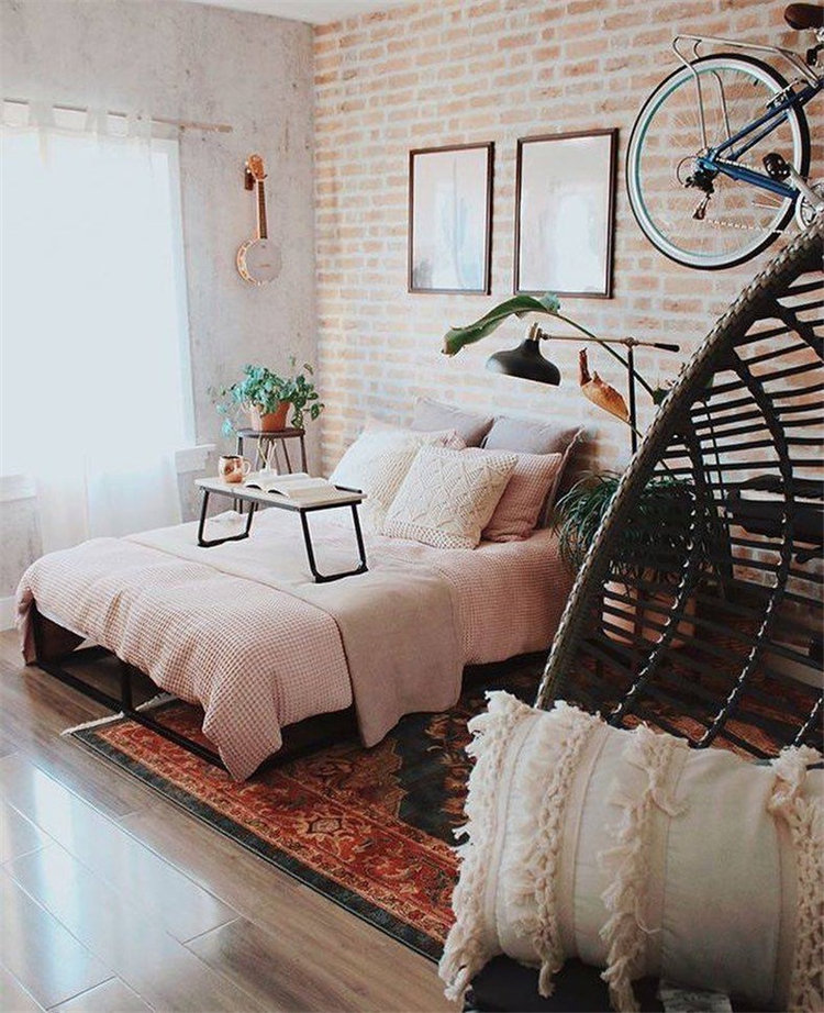 Small bedroom decor ideas space saving, include modern design, rustic ideas and more. If you want to try small bedroom decor, you can browse our website from time to time. #bedroomdecor #smallbedroom #bedroomideas #homedecor