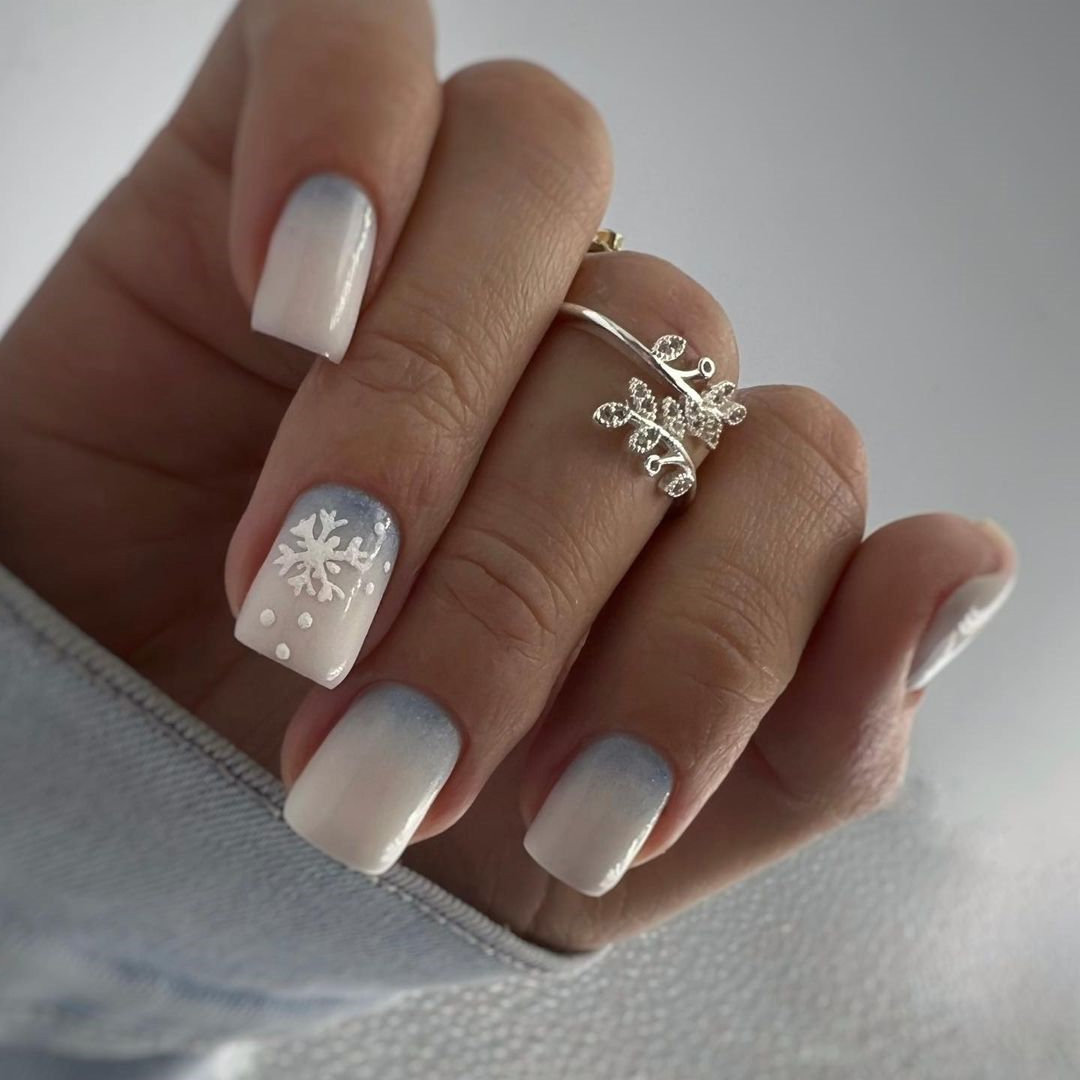35+ White Nail Designs Perfect for Winter Season