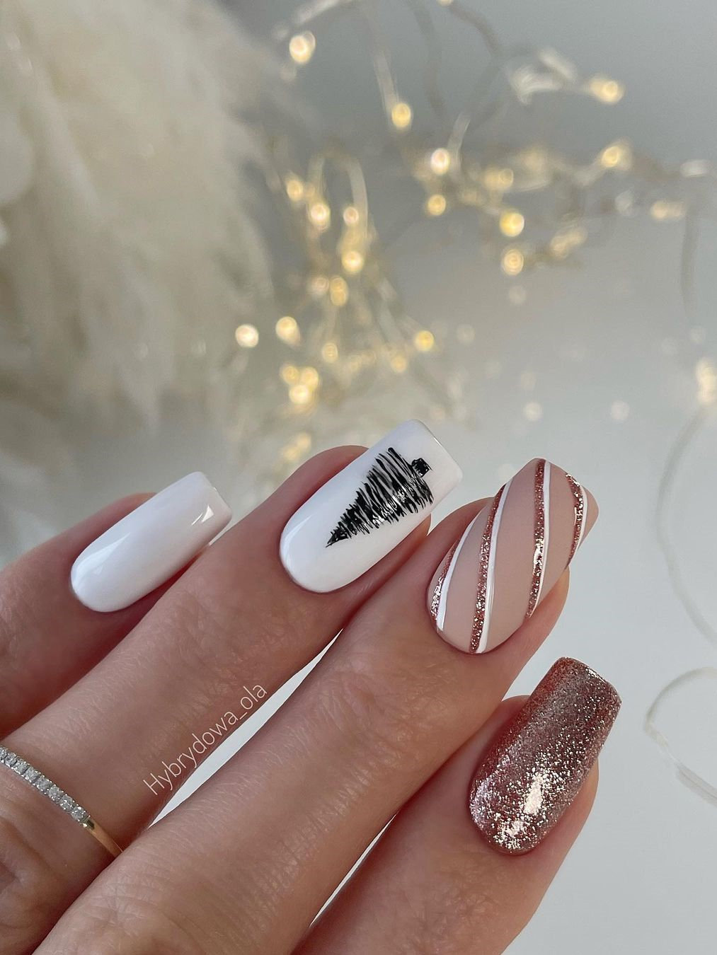 35 Best New Year's Nails Ideas and Designs to Try for 2023