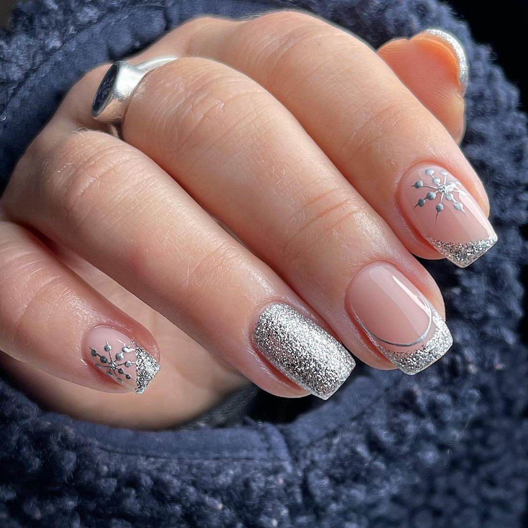 35 Best New Year's Nails Ideas and Designs to Try for 2023