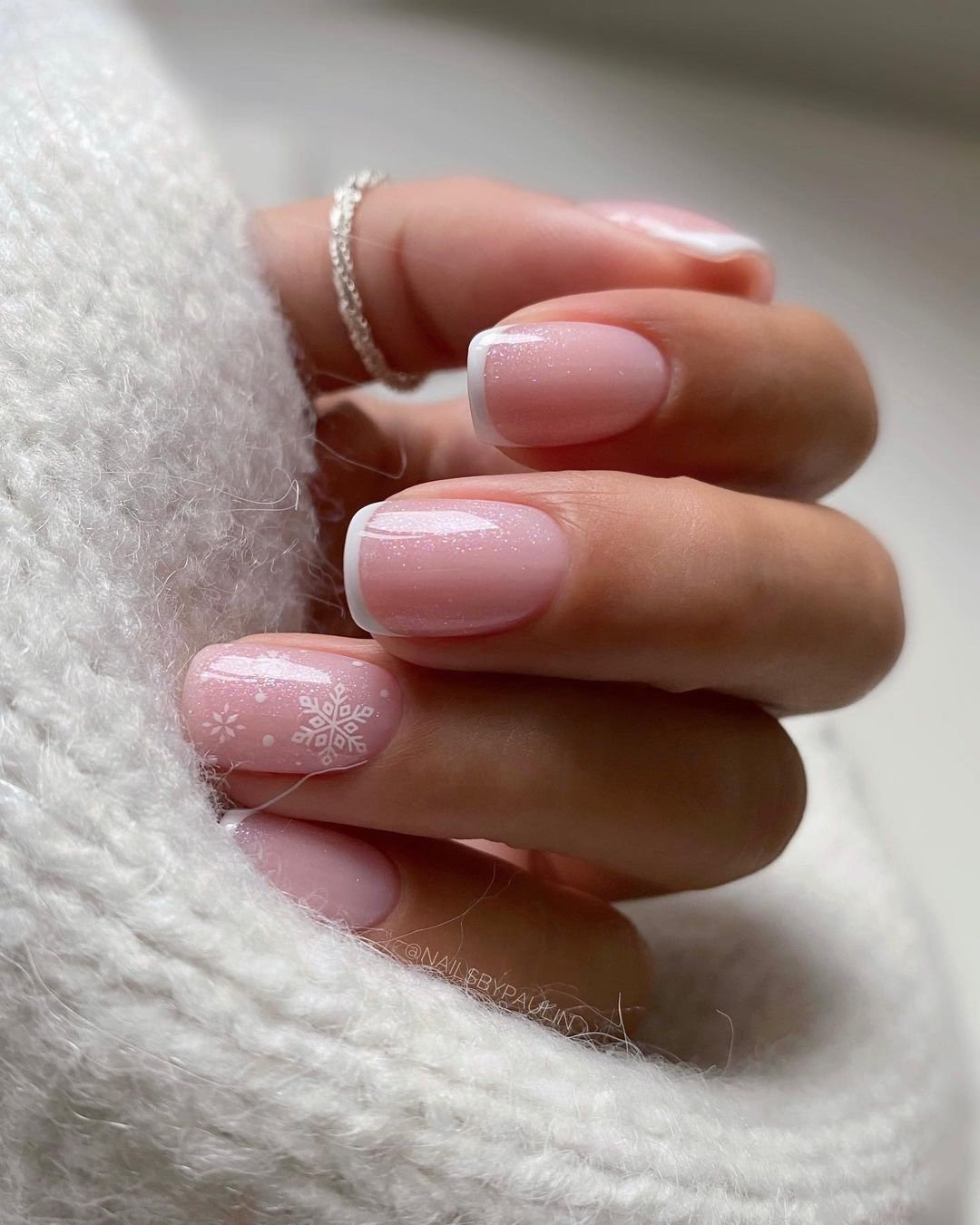 45 Trendy Winter Nail Designs You Need To Try Out This Season
