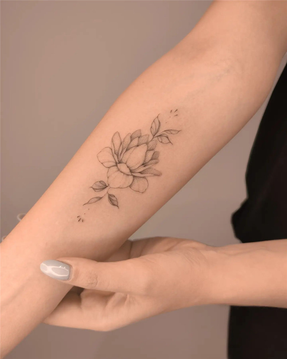 30 Delicate Flower Tattoos You'll Actually Want Forever - Flymeso Blog