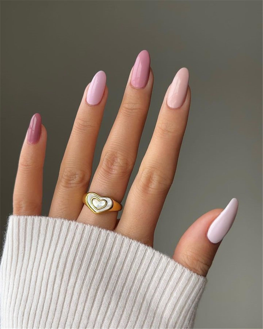 cute and simple Spring nail art ideas and designs, Spring Nails, spring nails acrylic, Simple Spring Nails, short nails, #springnails #nailart #manicure #naildesigns