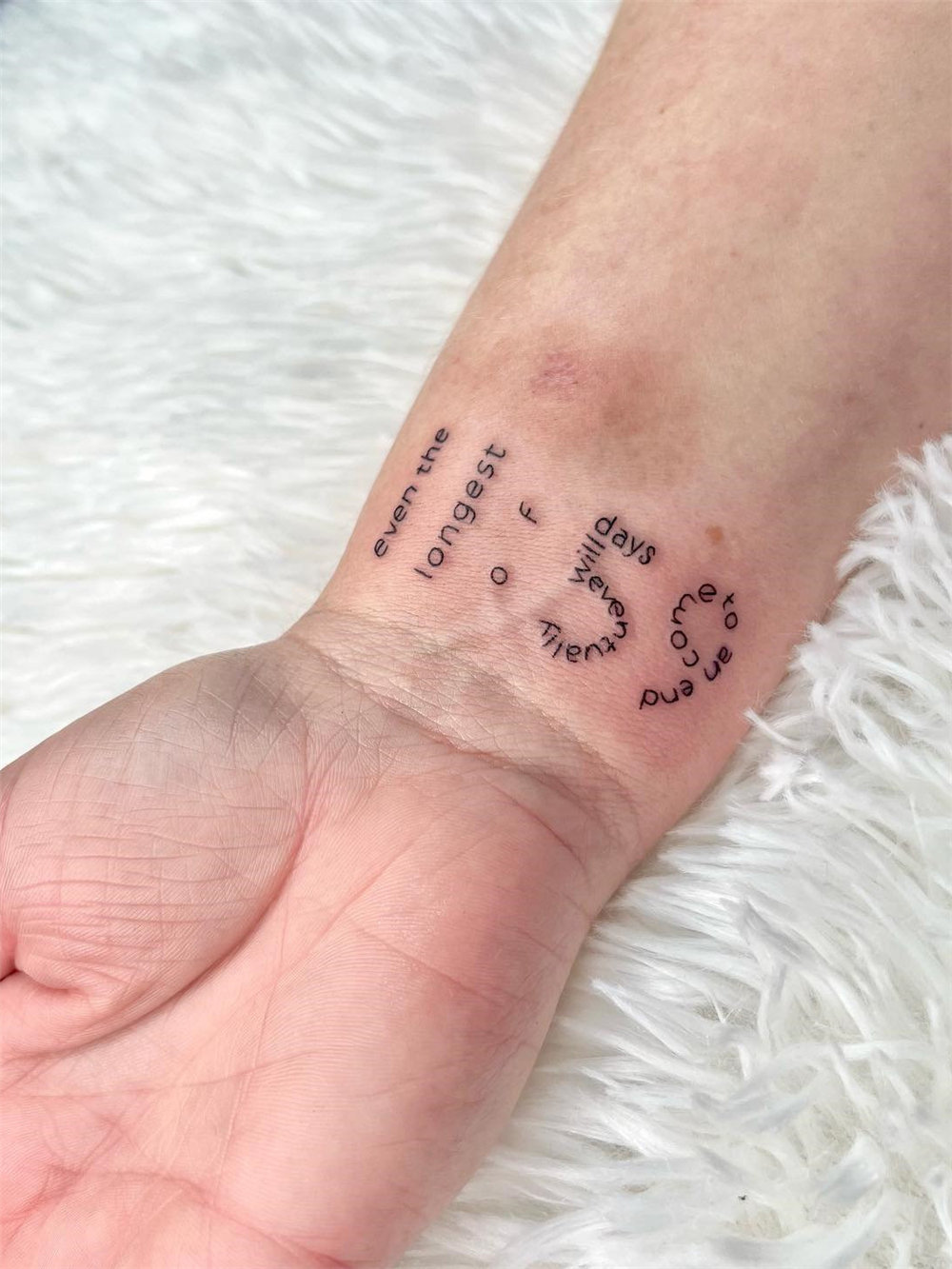 30 Simple And Small Tattoos Ideas For Women