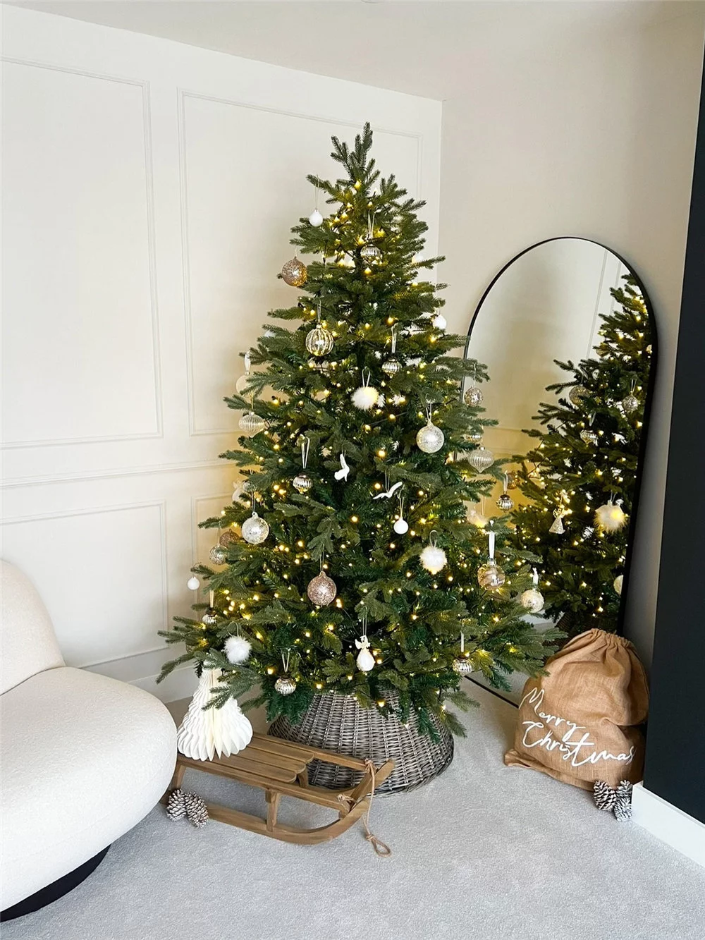 Elegant Christmas Tree Decorating Ideas