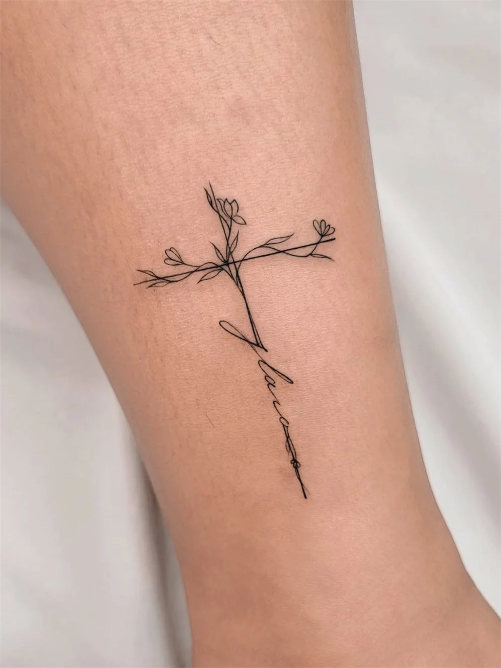 Small Tattoo Ideas for Women