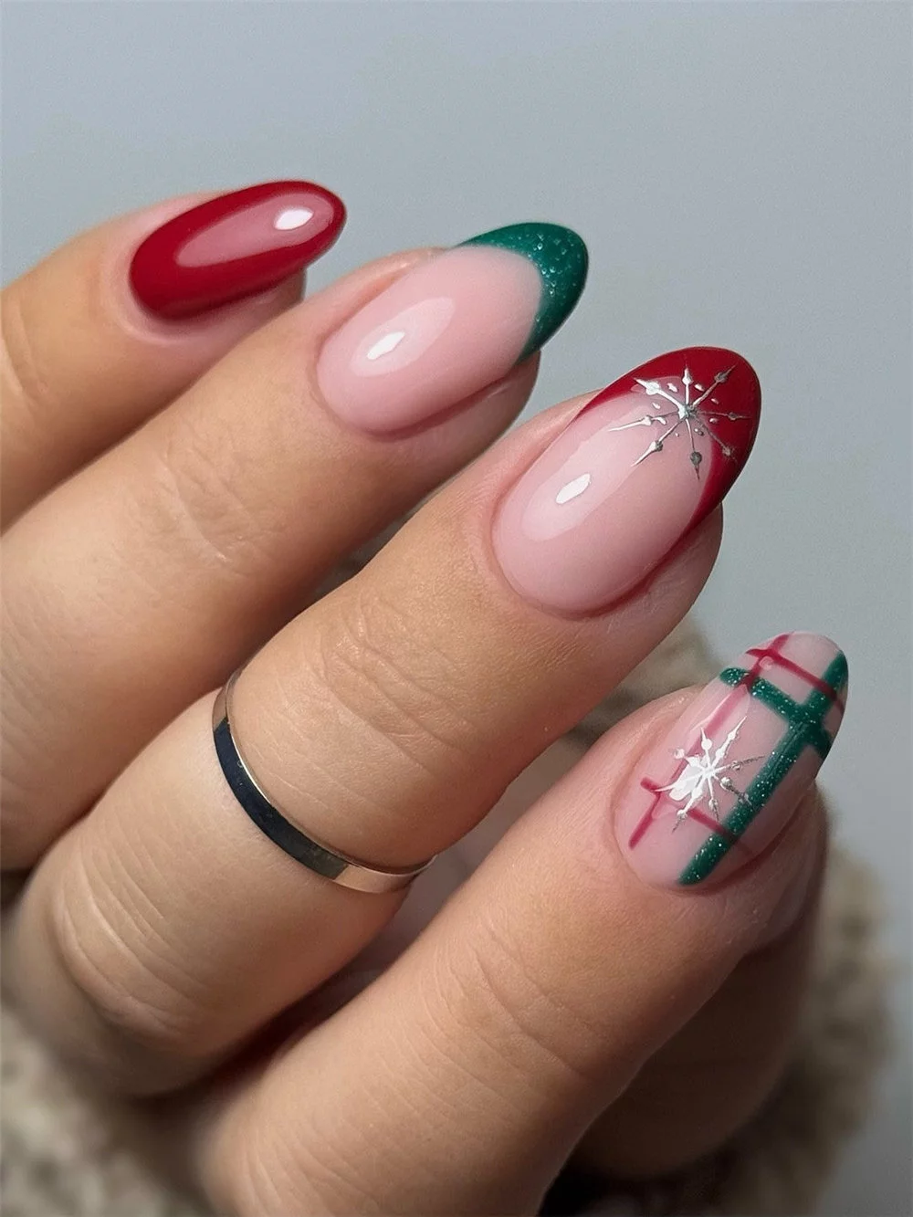 Christmas Nail Designs