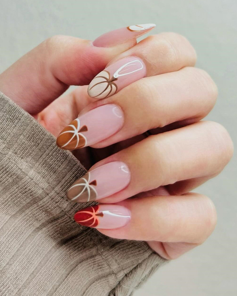 Cute Pumpkin Nails