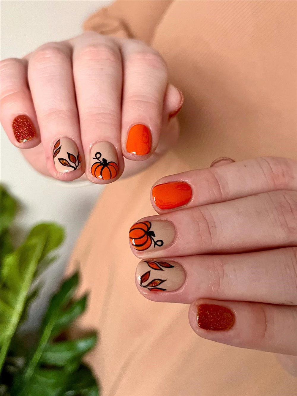 Cute Pumpkin Nails