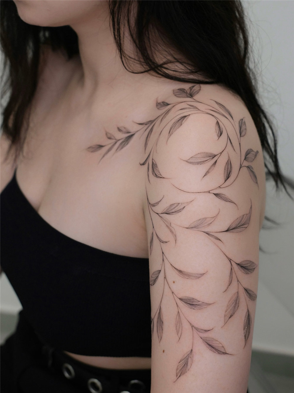 60+ Fine Line Tattoos with Meaning for Women | Simple & Small Tattoo Ideas