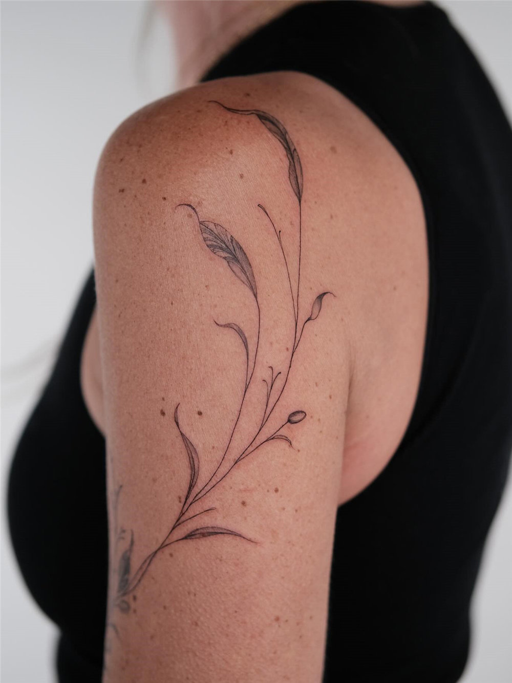 60+ Fine Line Tattoos with Meaning for Women | Simple & Small Tattoo Ideas