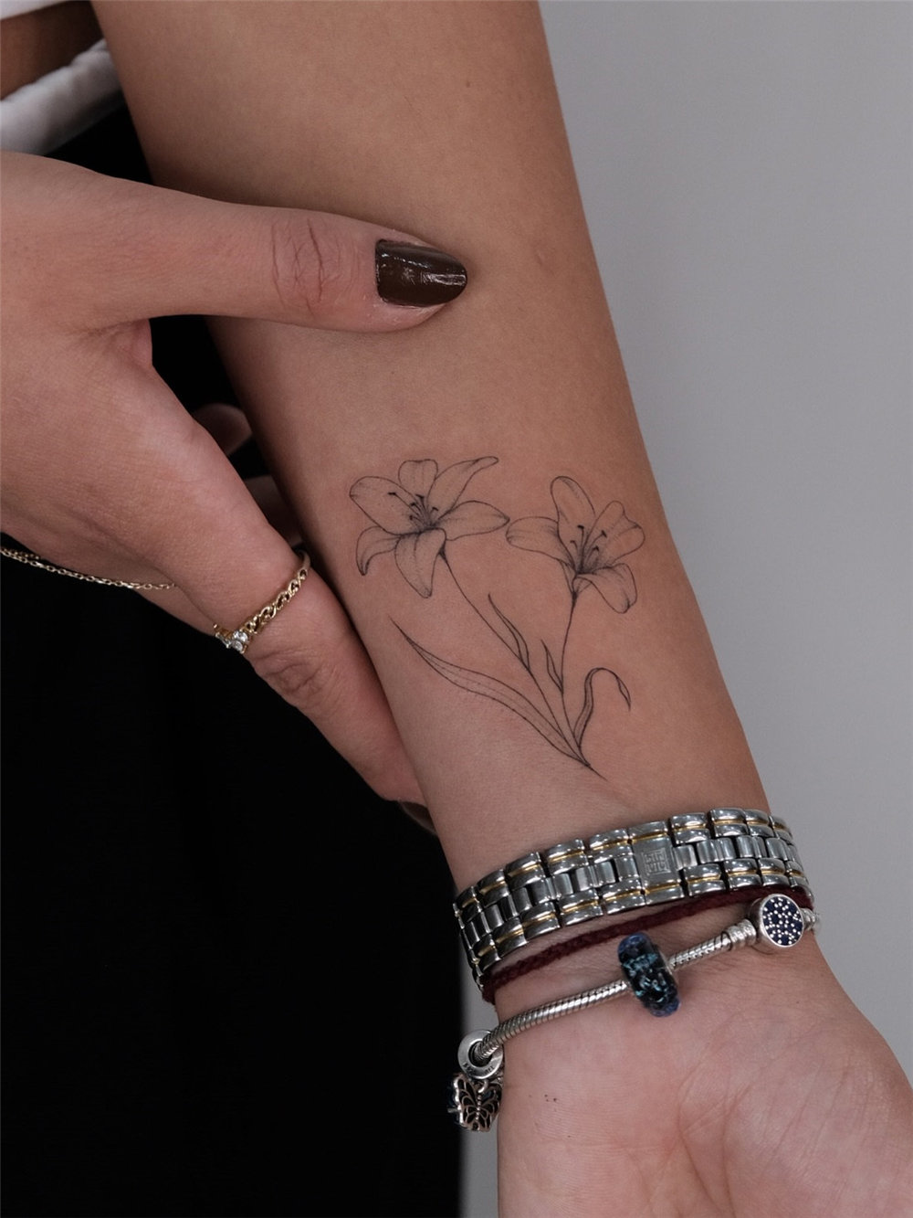 60+ Fine Line Tattoos with Meaning for Women | Simple & Small Tattoo Ideas