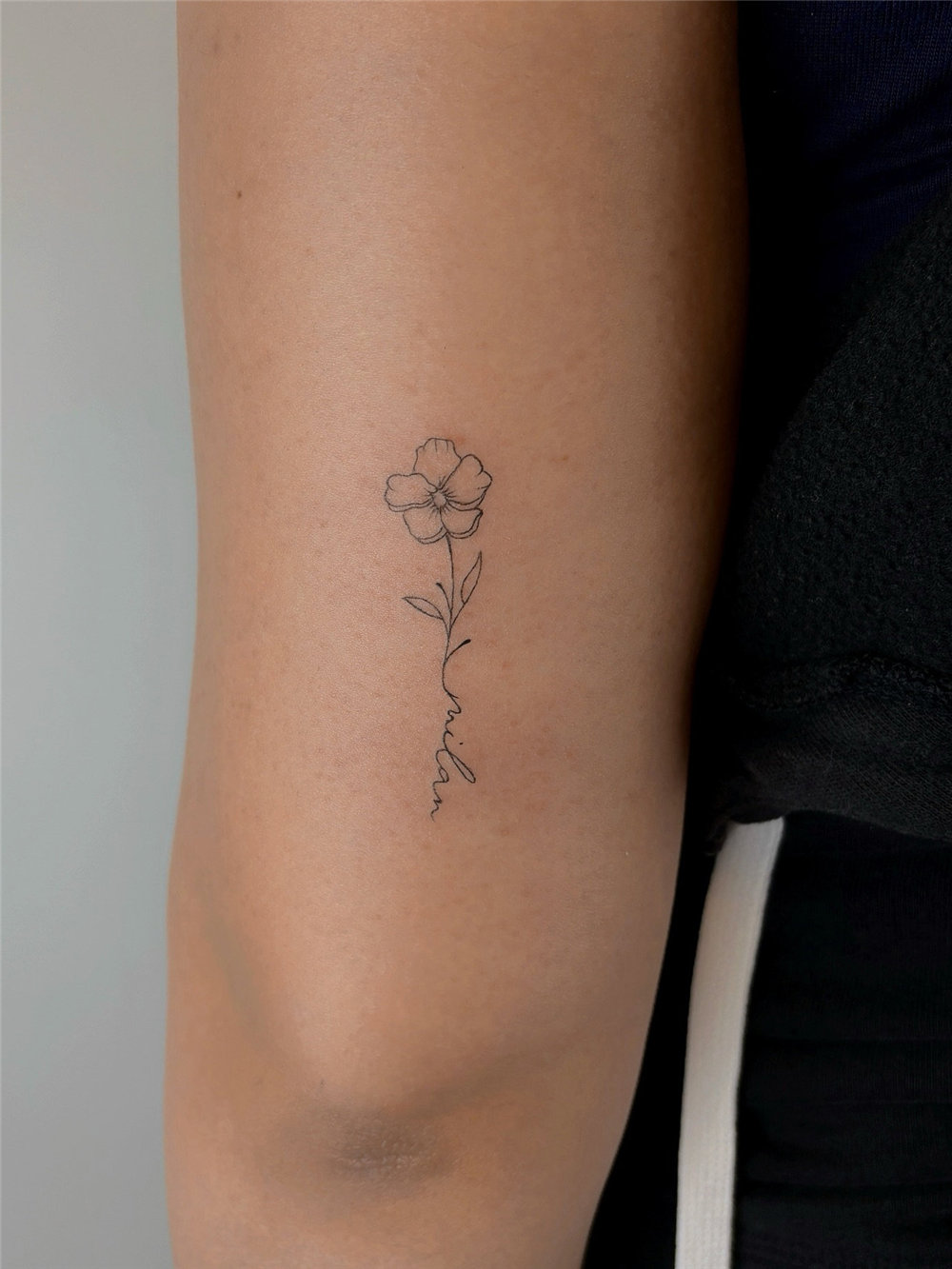60+ Fine Line Tattoos with Meaning for Women | Simple & Small Tattoo Ideas
