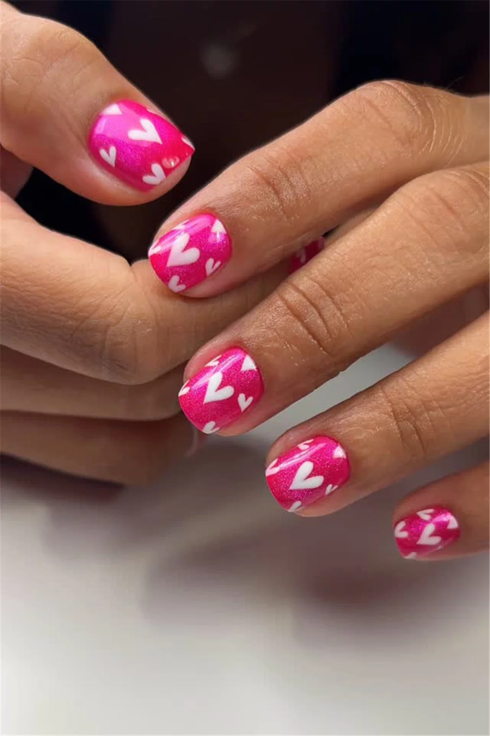 30+ Cute and Sweet Valentine’s Day Nail Designs