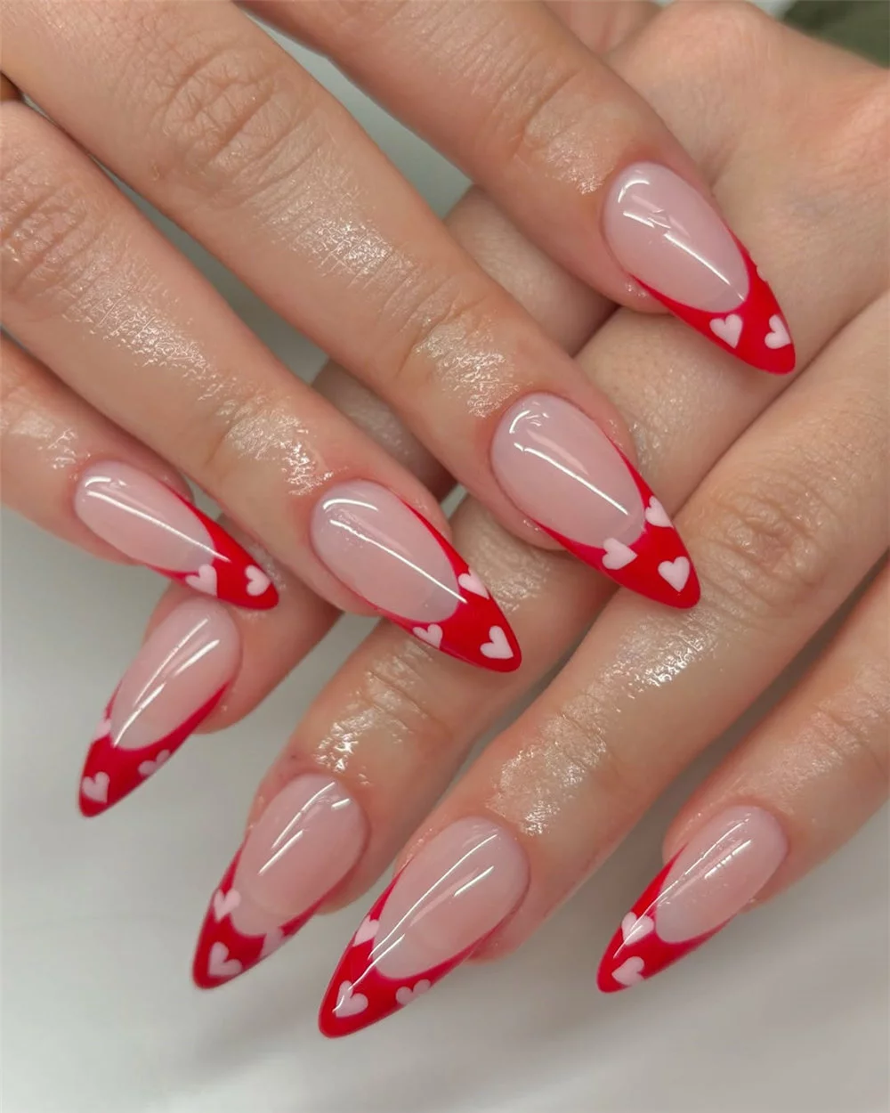 30+ Cute and Sweet Valentine’s Day Nail Designs