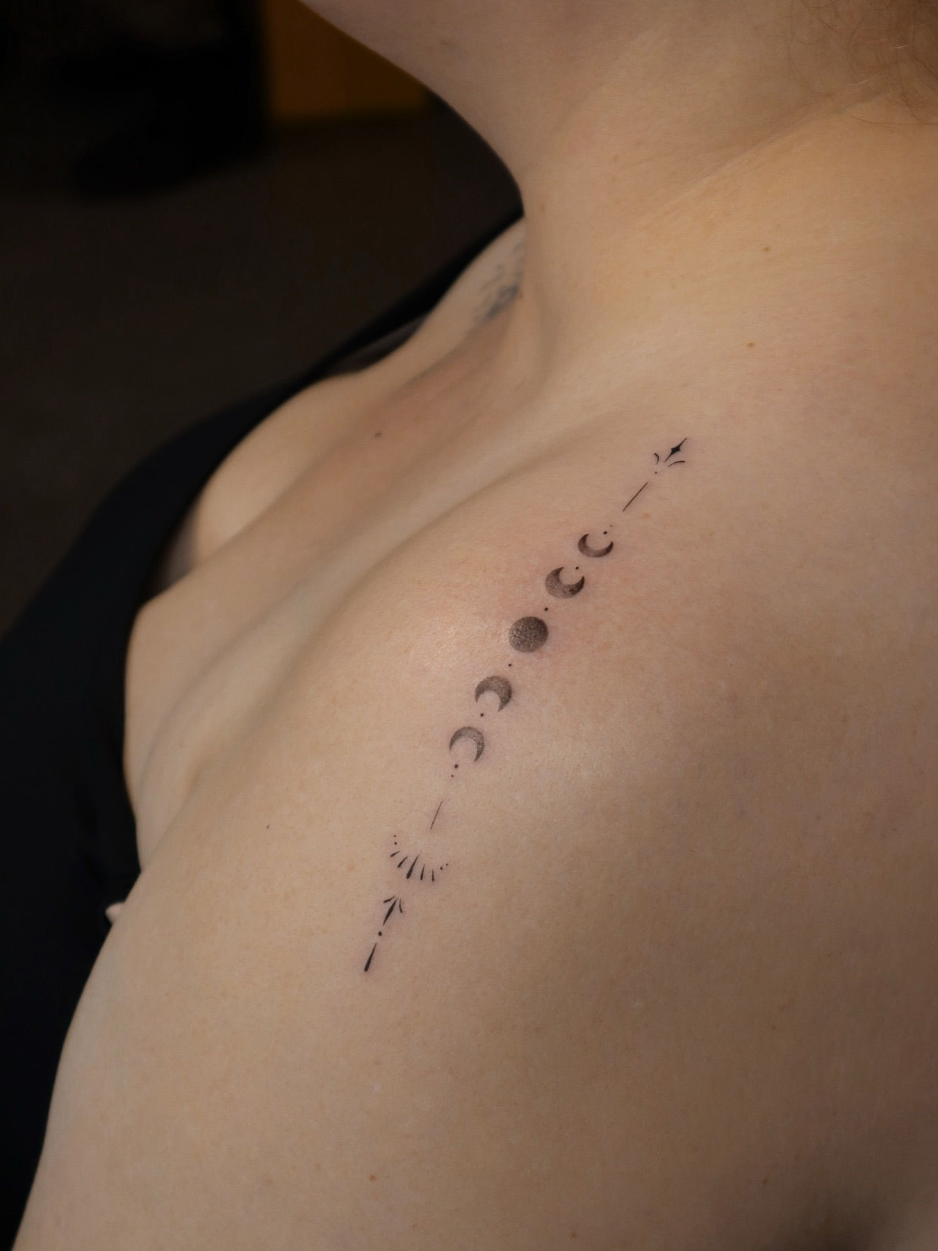 30+ Simple Fine Line Tattoo Ideas for Female