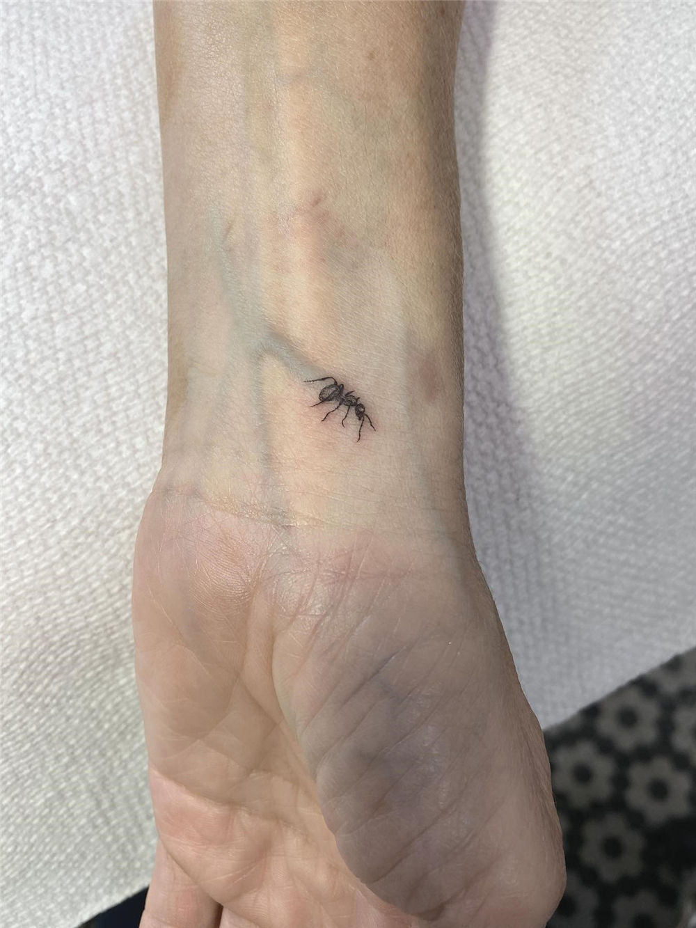 30+ Simple Fine Line Tattoo Ideas for Female