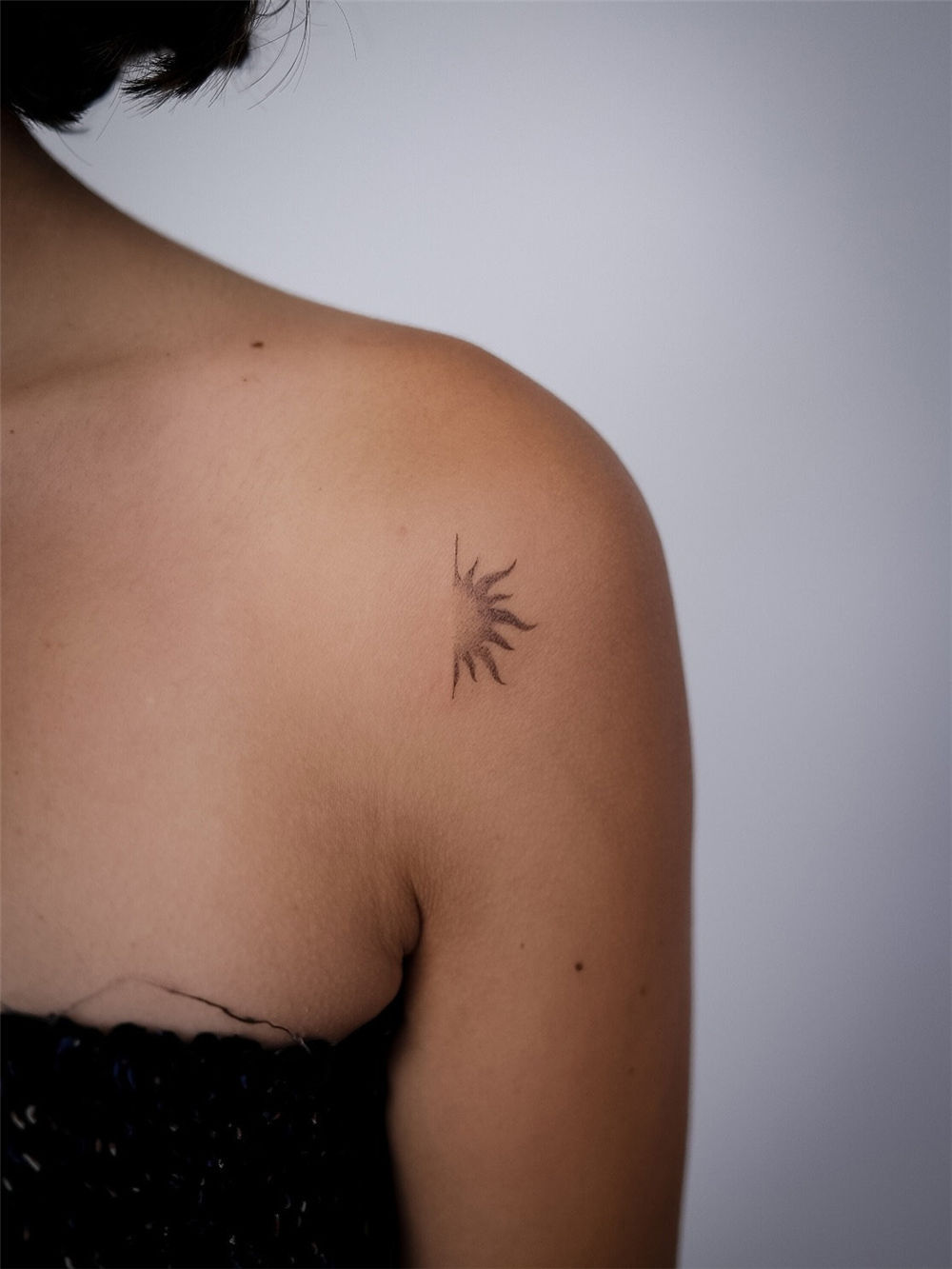 30+ Simple Fine Line Tattoo Ideas for Female