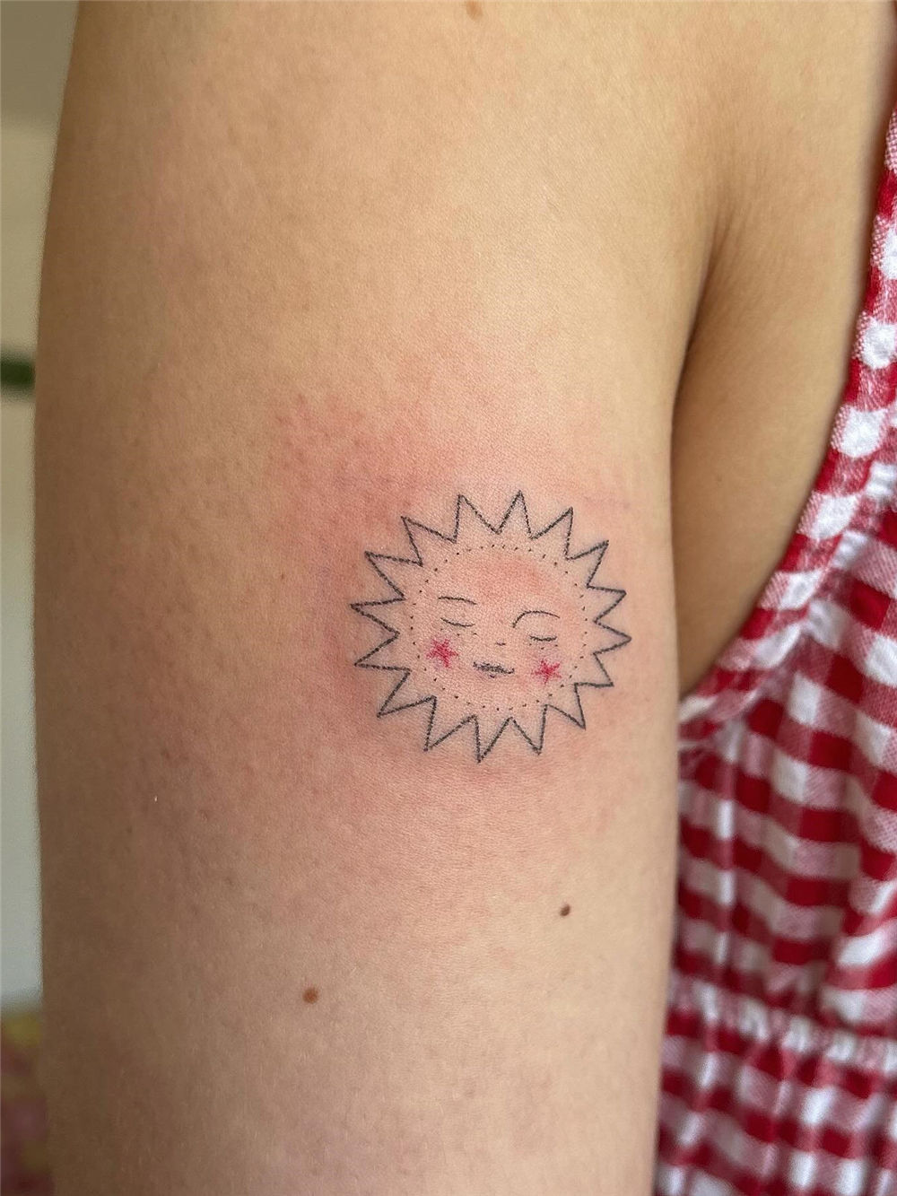 30+ Simple Fine Line Tattoo Ideas for Female