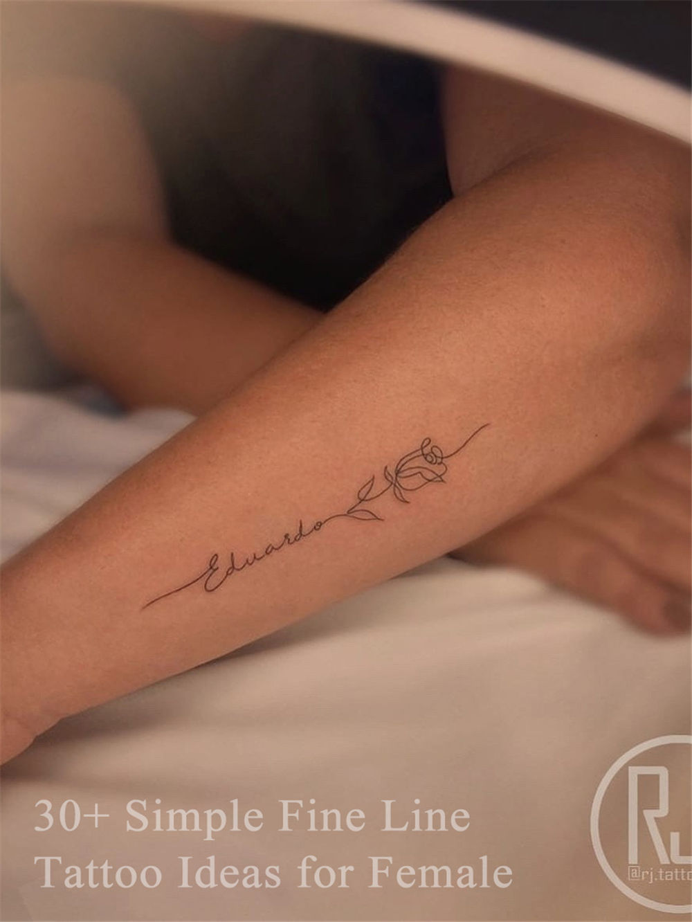 30+ Simple Fine Line Tattoo Ideas for Female