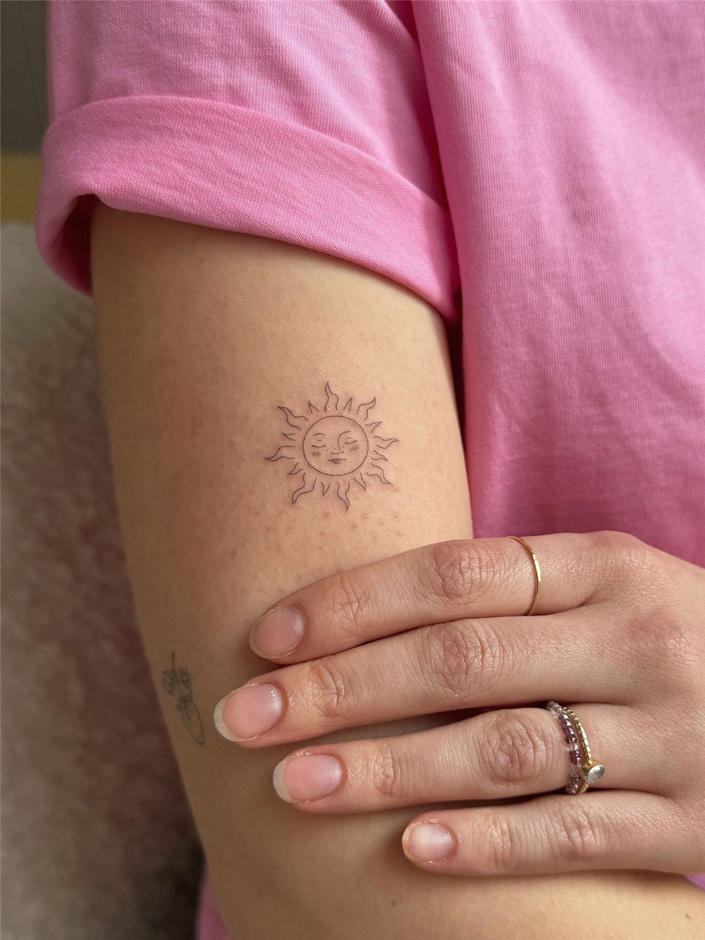 30+ Simple Fine Line Tattoo Ideas for Female