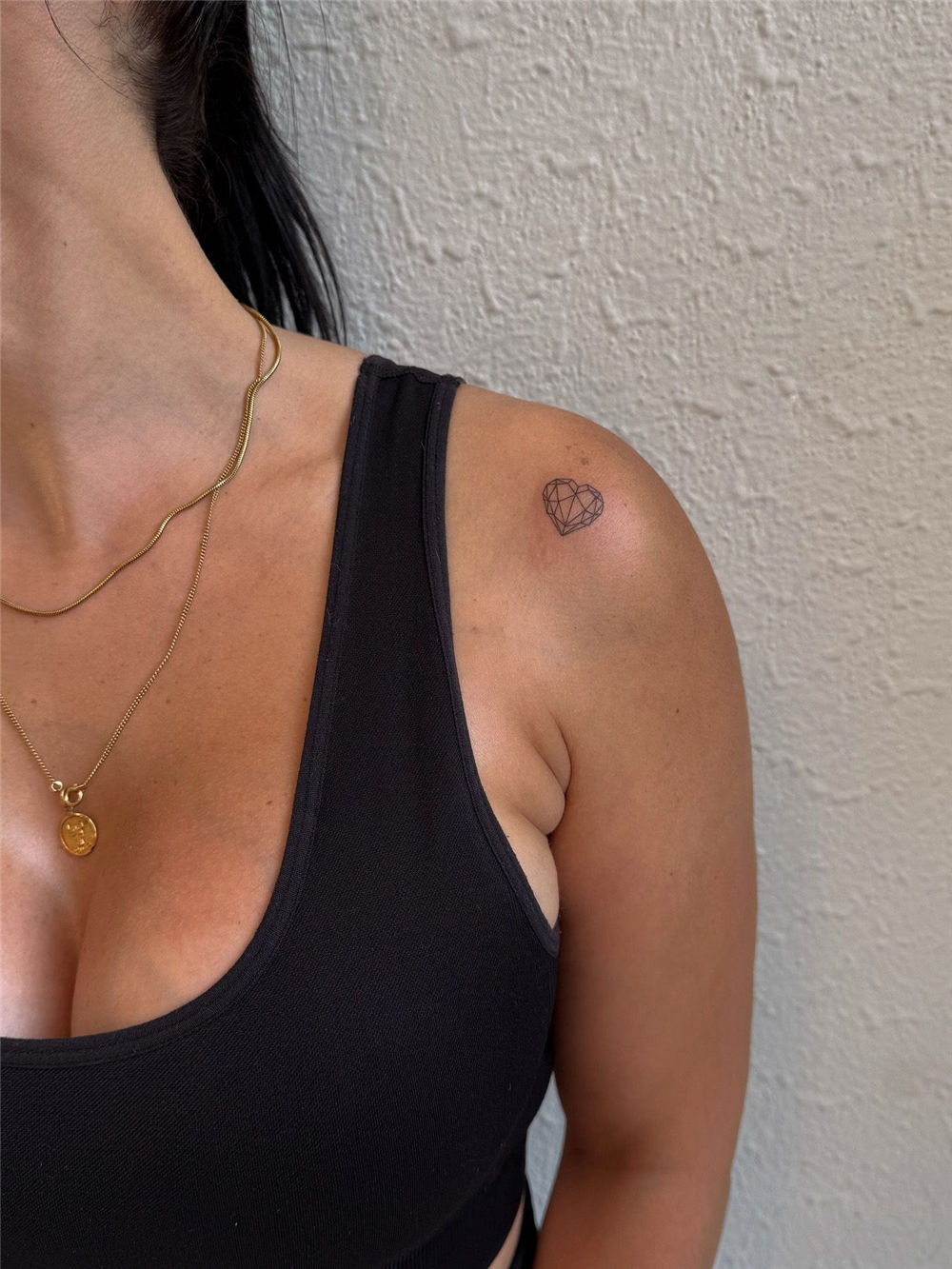 30+ Simple Fine Line Tattoo Ideas for Female