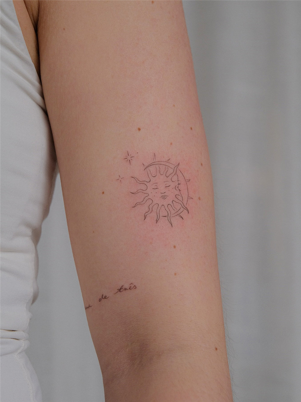 30 Simple and Small Tattoos With Meaning for Women