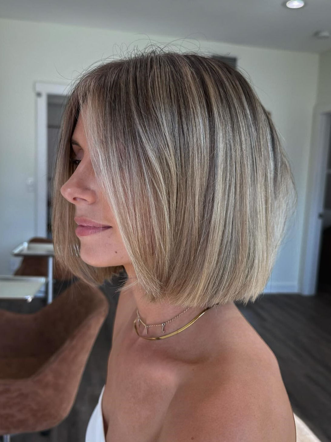 24 Trendy Short Hairstyles for Summer 2025