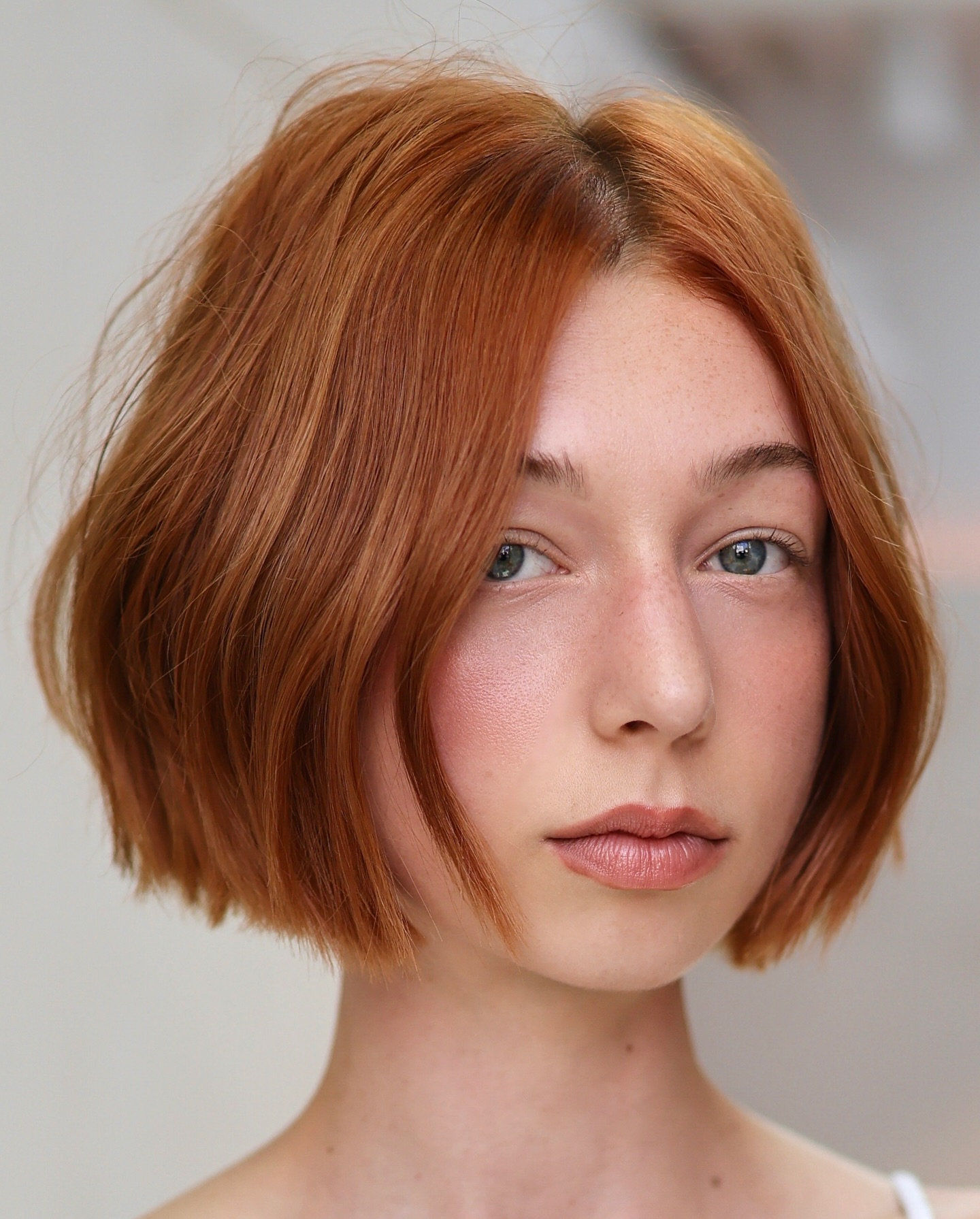 24 Trendy Short Hairstyles for Summer 2025