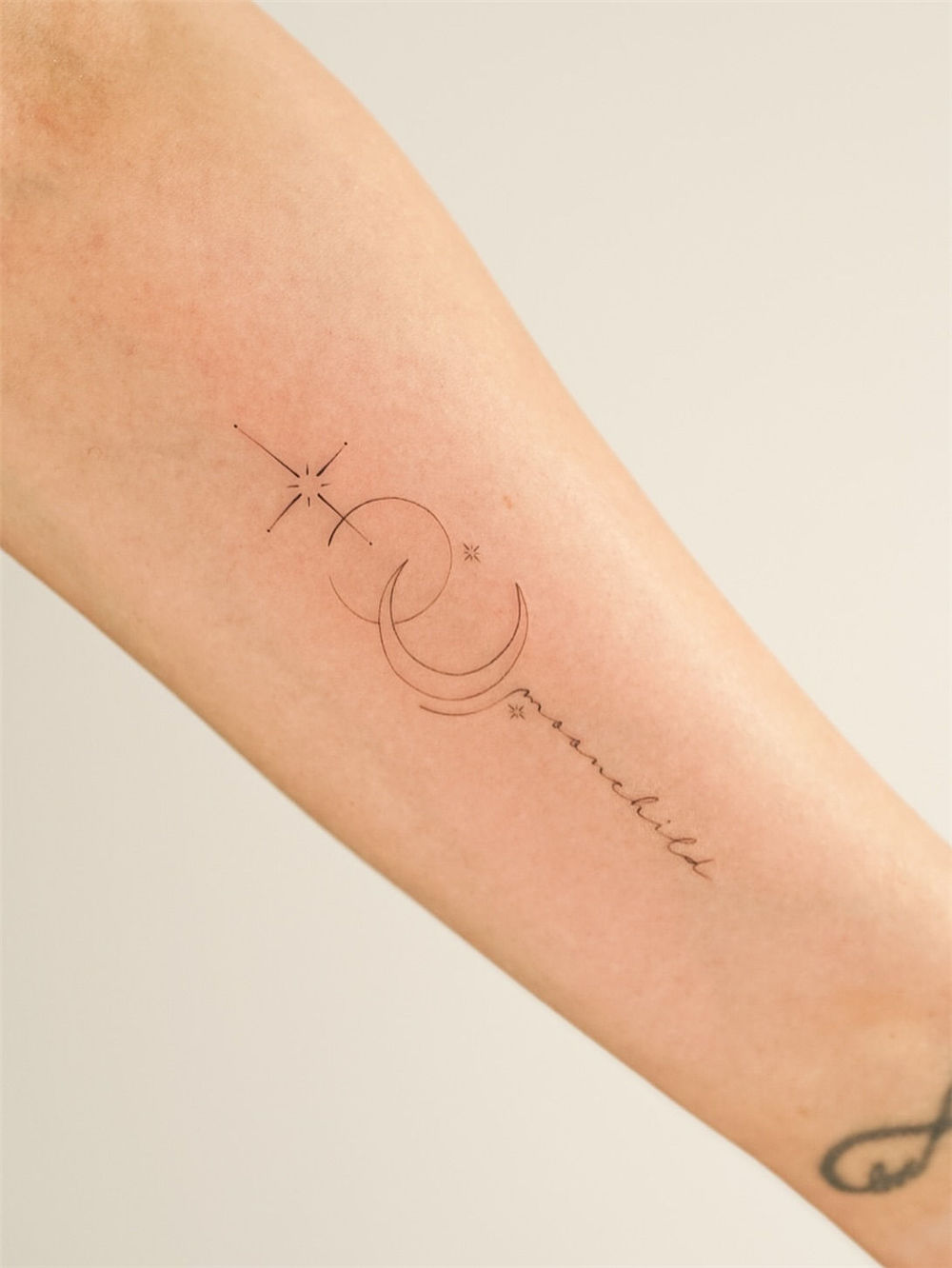 50+ Minimalist Tattoos for Girl with Meaning