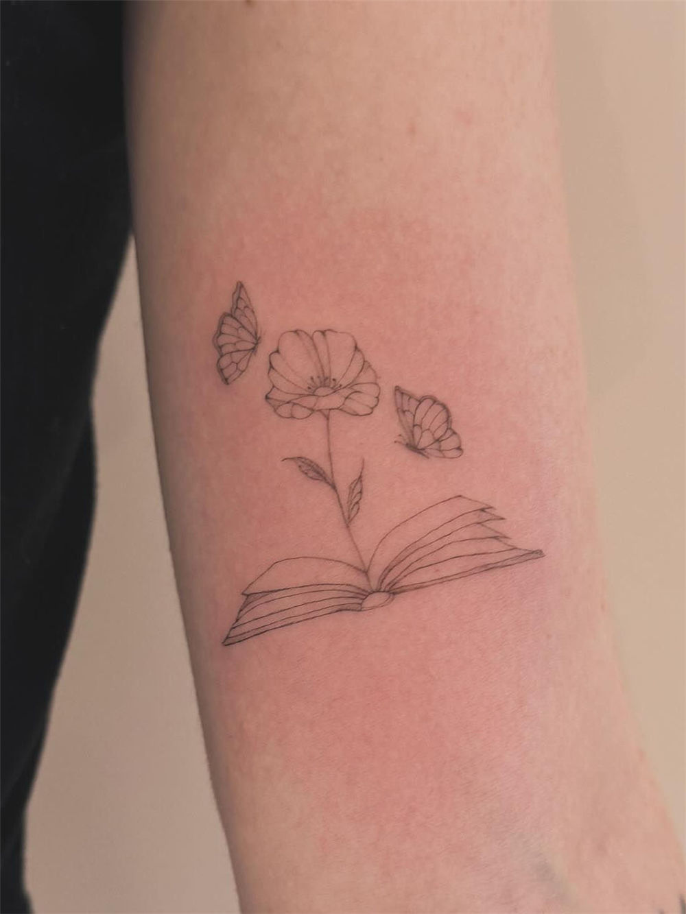 50+ Minimalist Tattoos for Girl with Meaning
