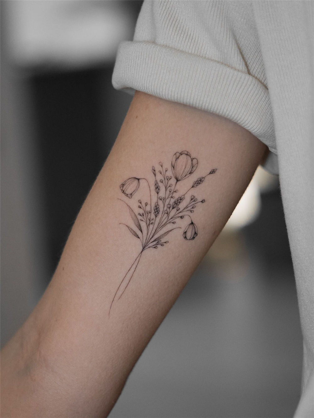 50+ Minimalist Tattoos for Girl with Meaning