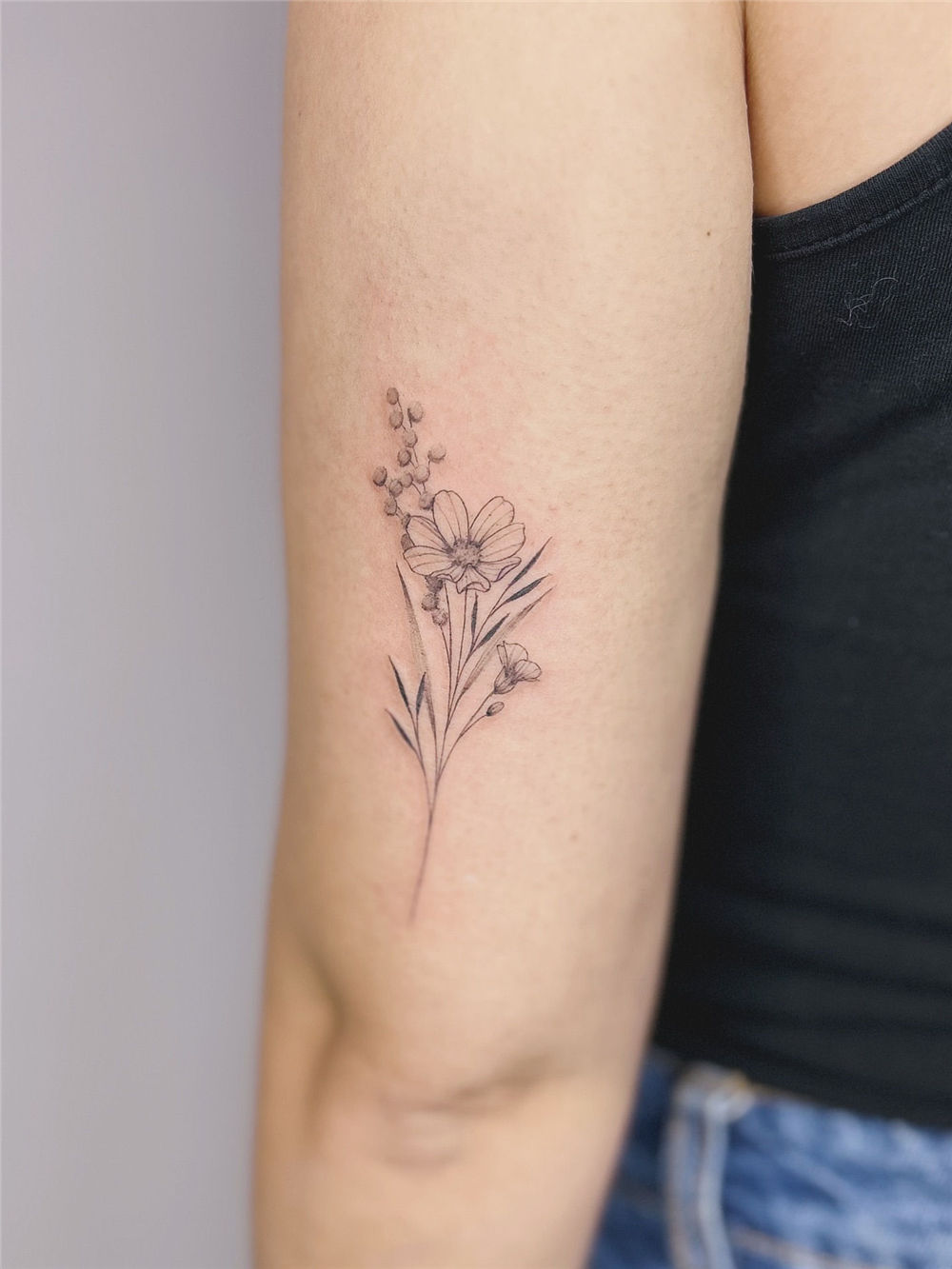 50+ Minimalist Tattoos for Girl with Meaning