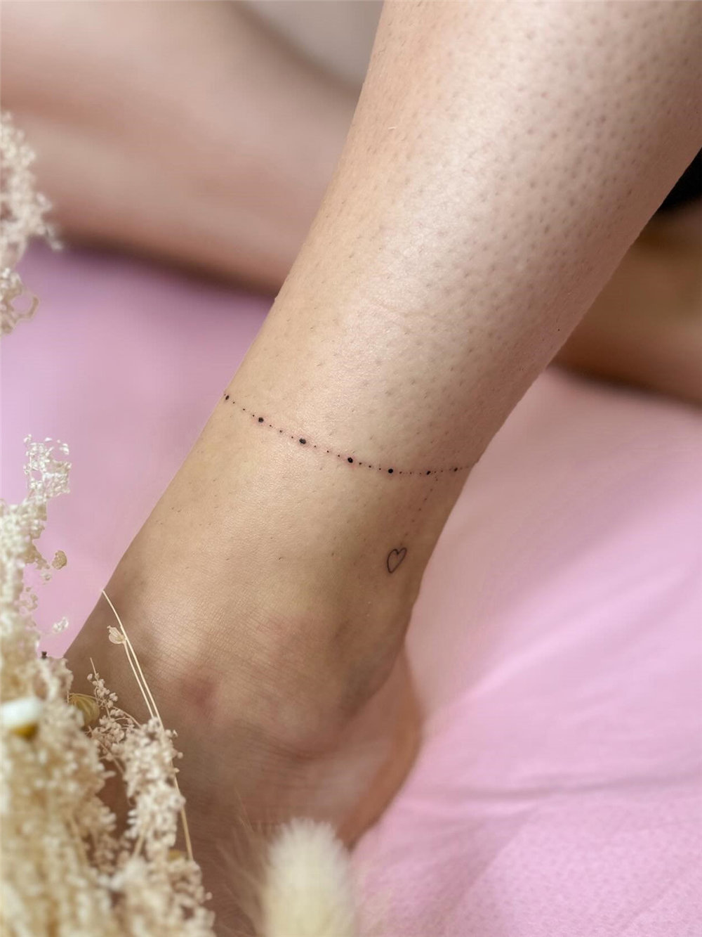 50+ Minimalist Tattoos for Girl with Meaning