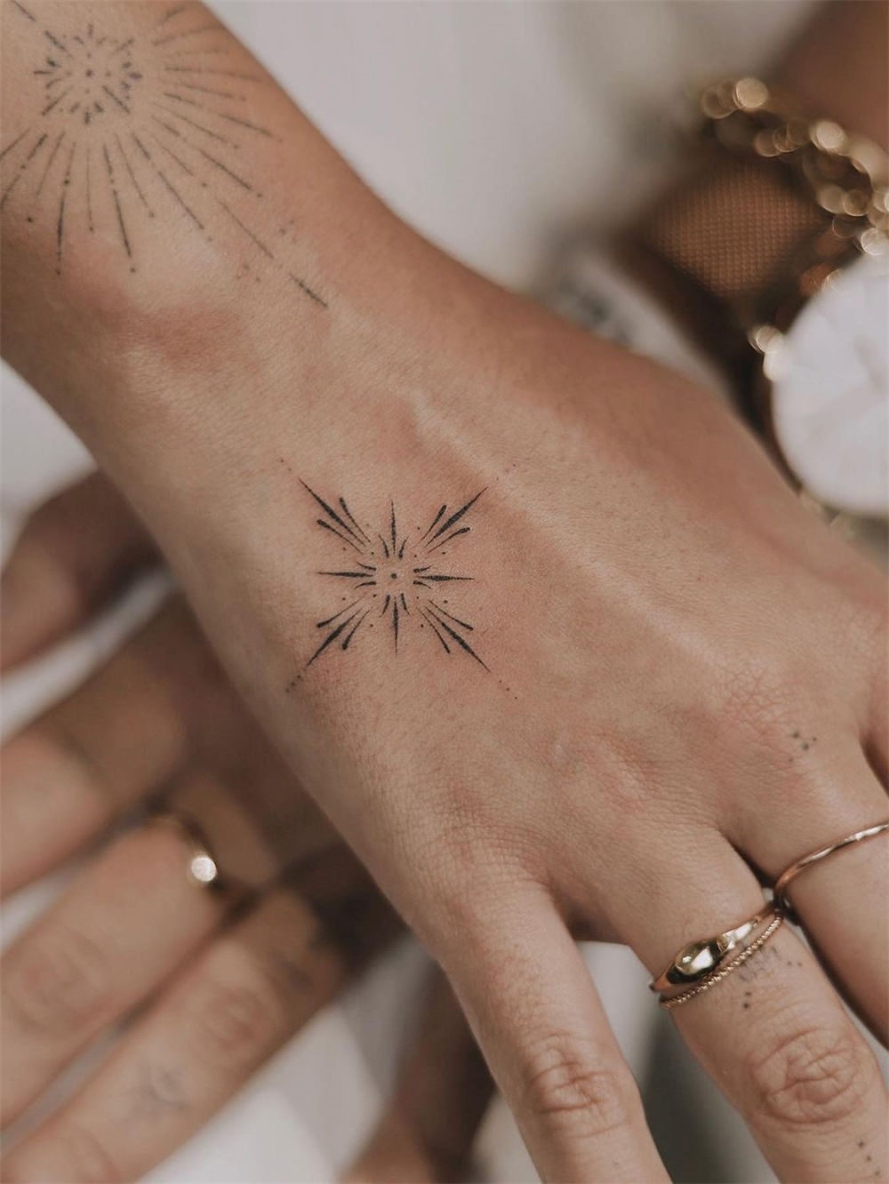 50 Fine Line Tattoo List: The Best of Minimalist Ink