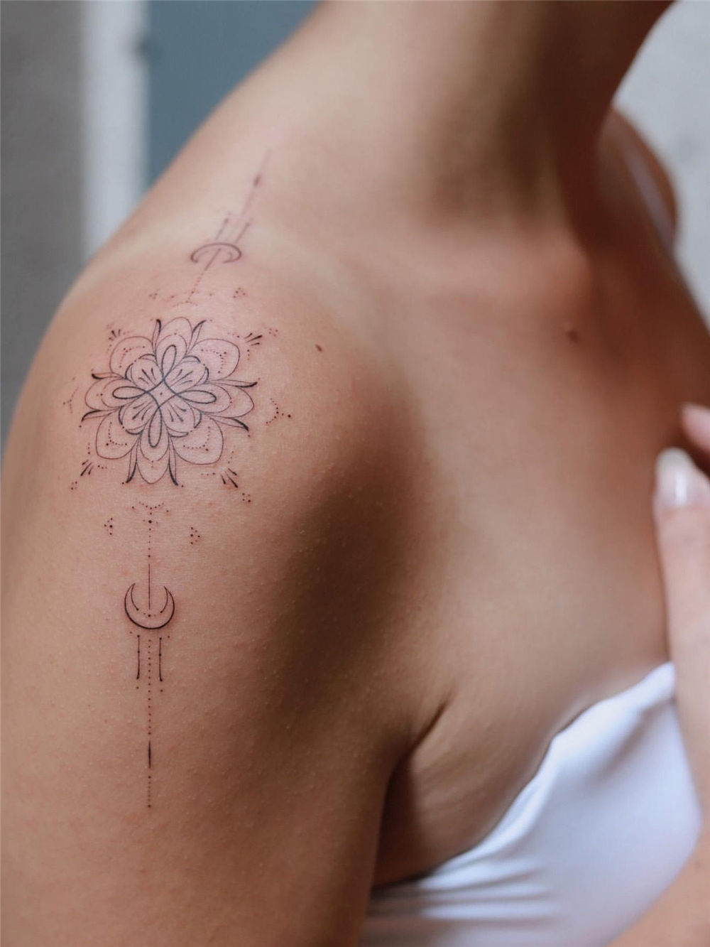 50 Fine Line Tattoo List: The Best of Minimalist Ink