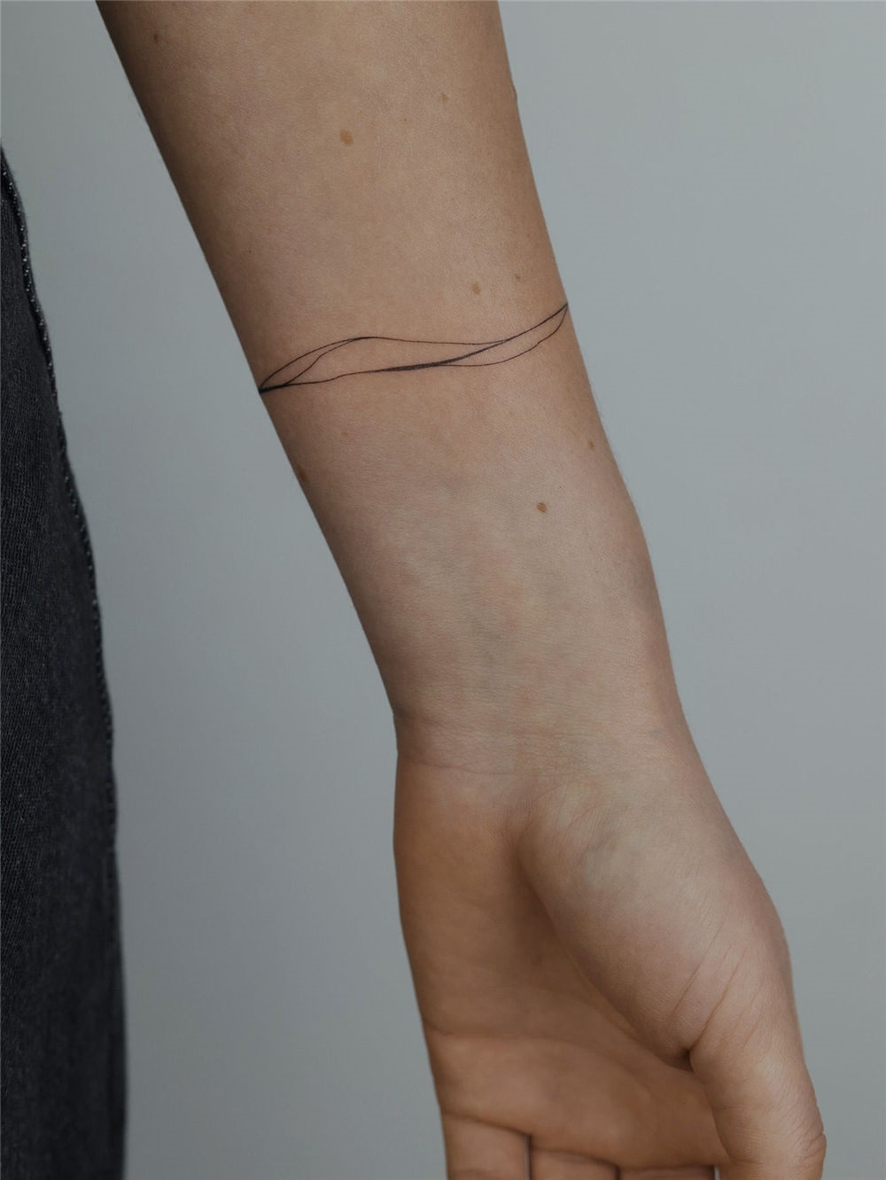 50 Fine Line Tattoo List: The Best of Minimalist Ink