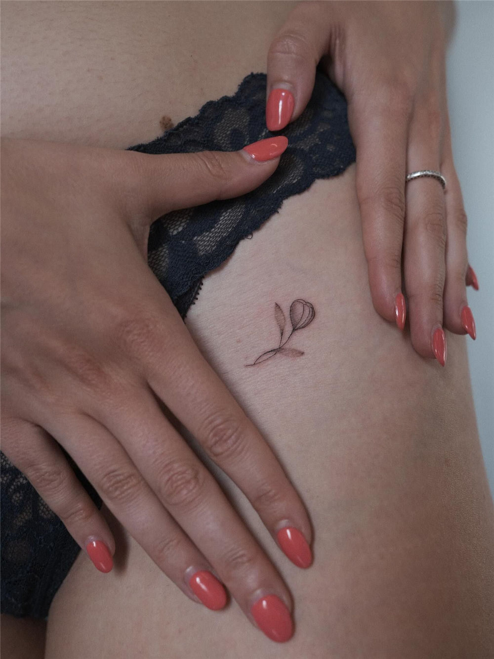 50 Fine Line Tattoo List: The Best of Minimalist Ink