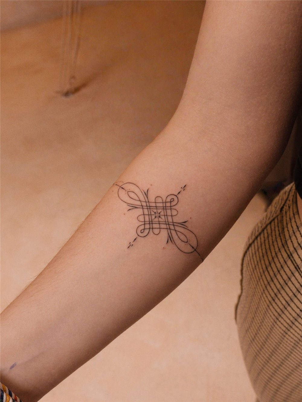 50 Fine Line Tattoo List: The Best of Minimalist Ink