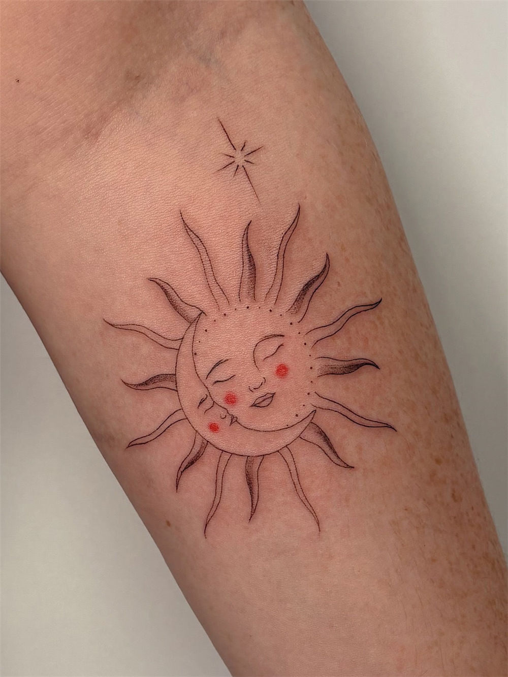50 Fine Line Tattoo List: The Best of Minimalist Ink