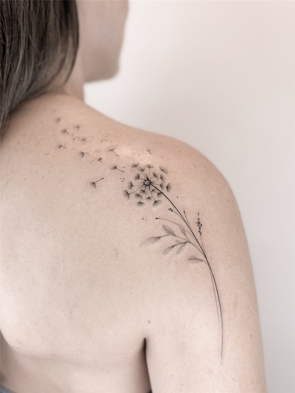 50 Fine Line Tattoo List: The Best of Minimalist Ink