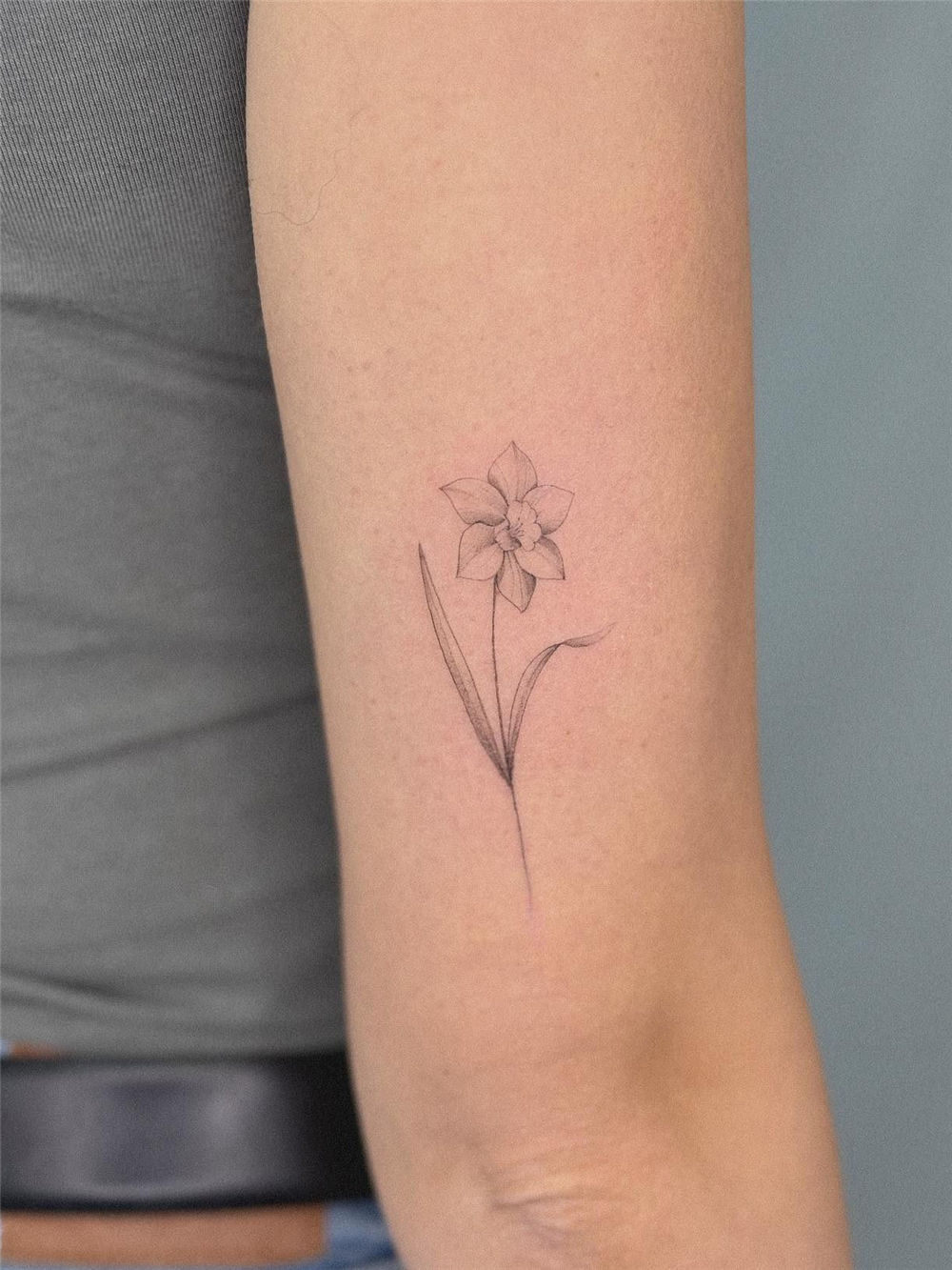 50 Fine Line Tattoo List: The Best of Minimalist Ink