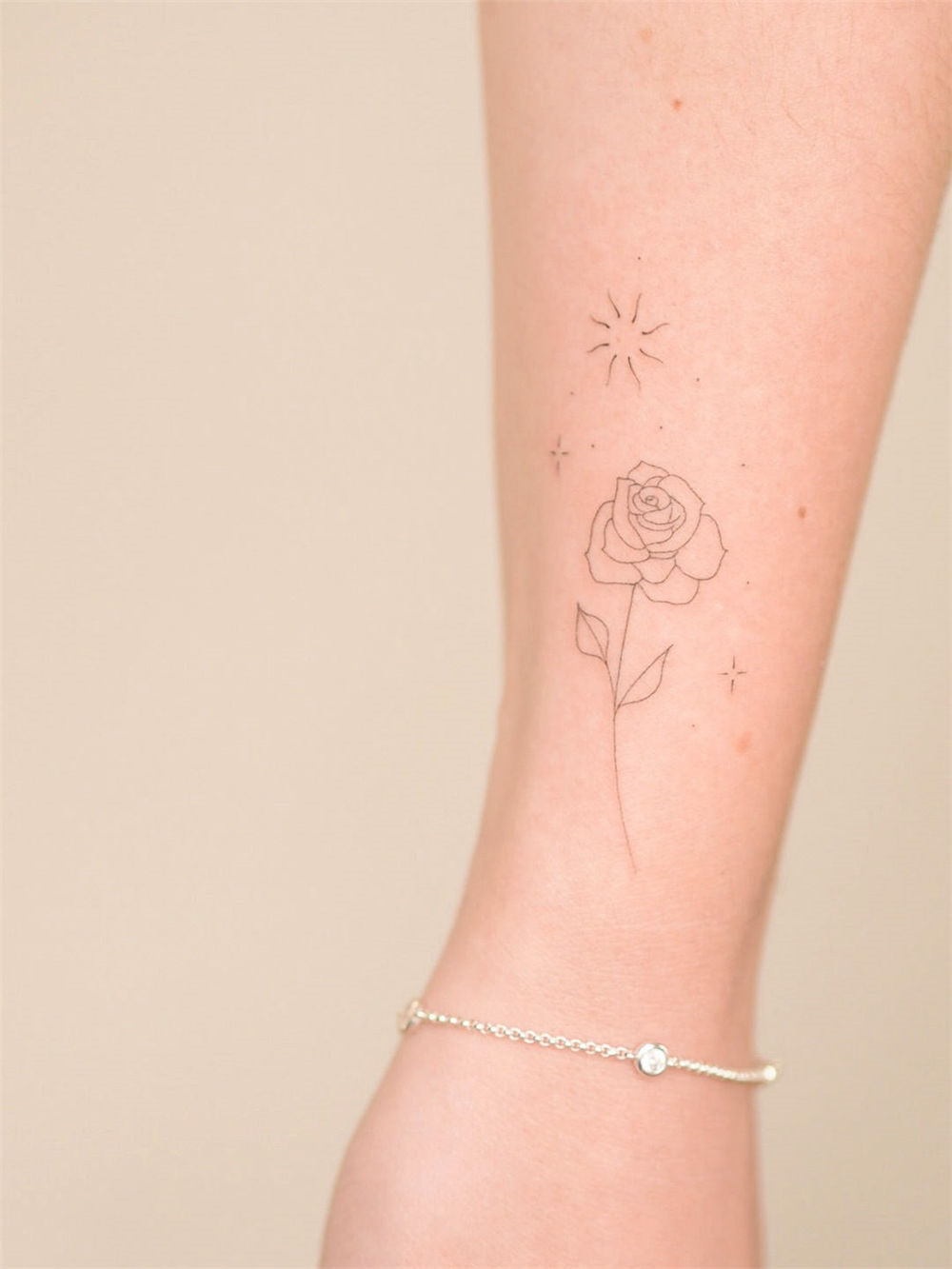 50 Fine Line Tattoo List: The Best of Minimalist Ink