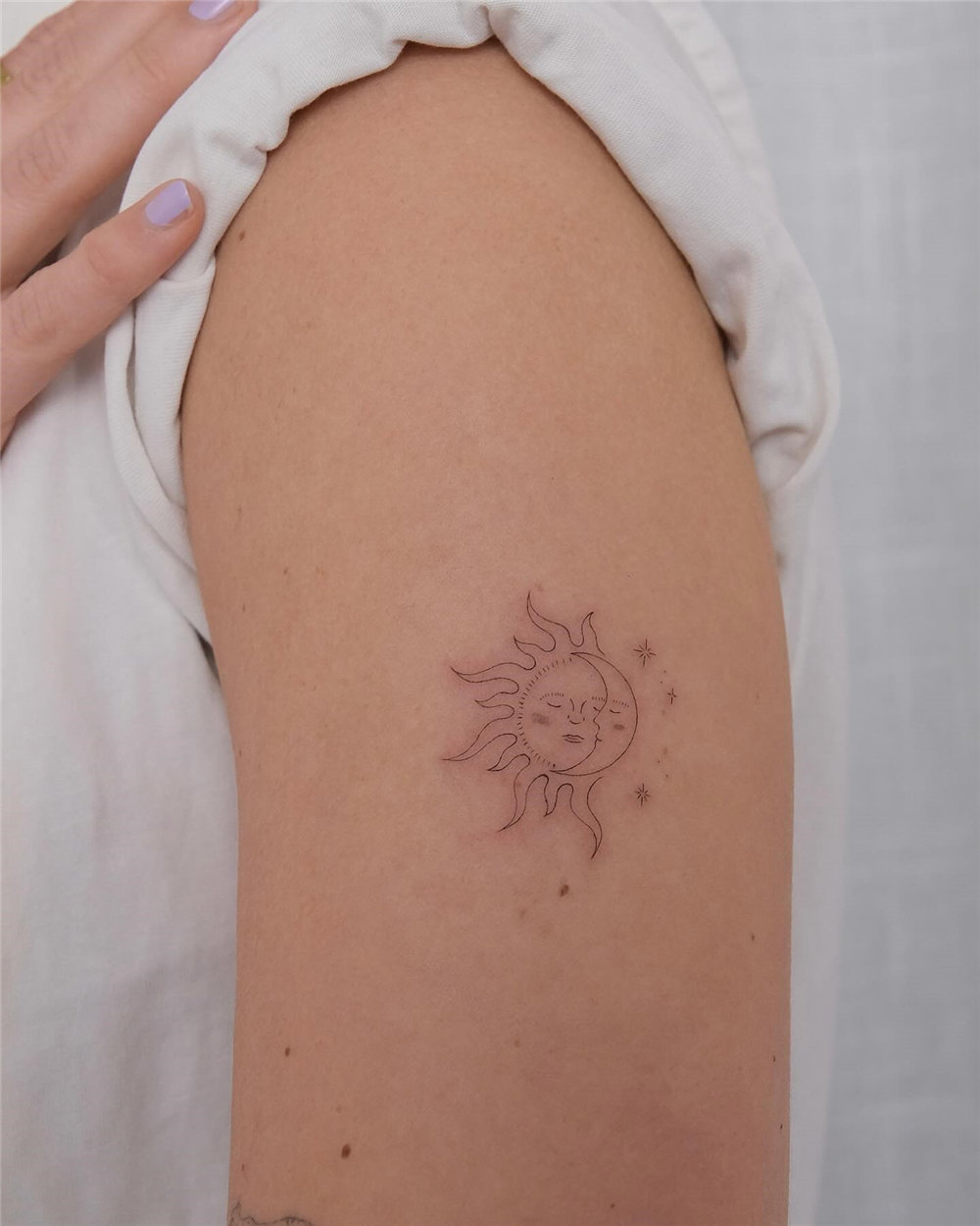 50 Fine Line Tattoo List: The Best of Minimalist Ink