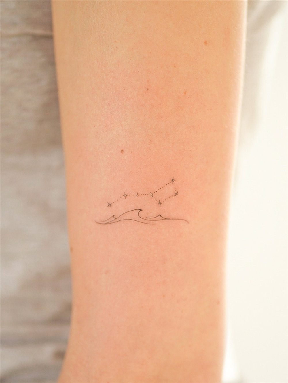 50 Fine Line Tattoo List: The Best of Minimalist Ink