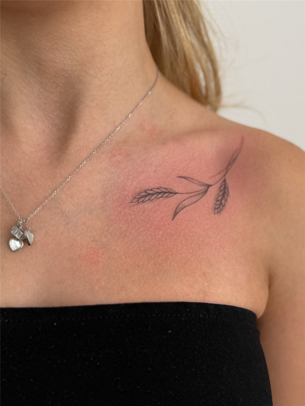 50 Fine Line Tattoo List: The Best of Minimalist Ink