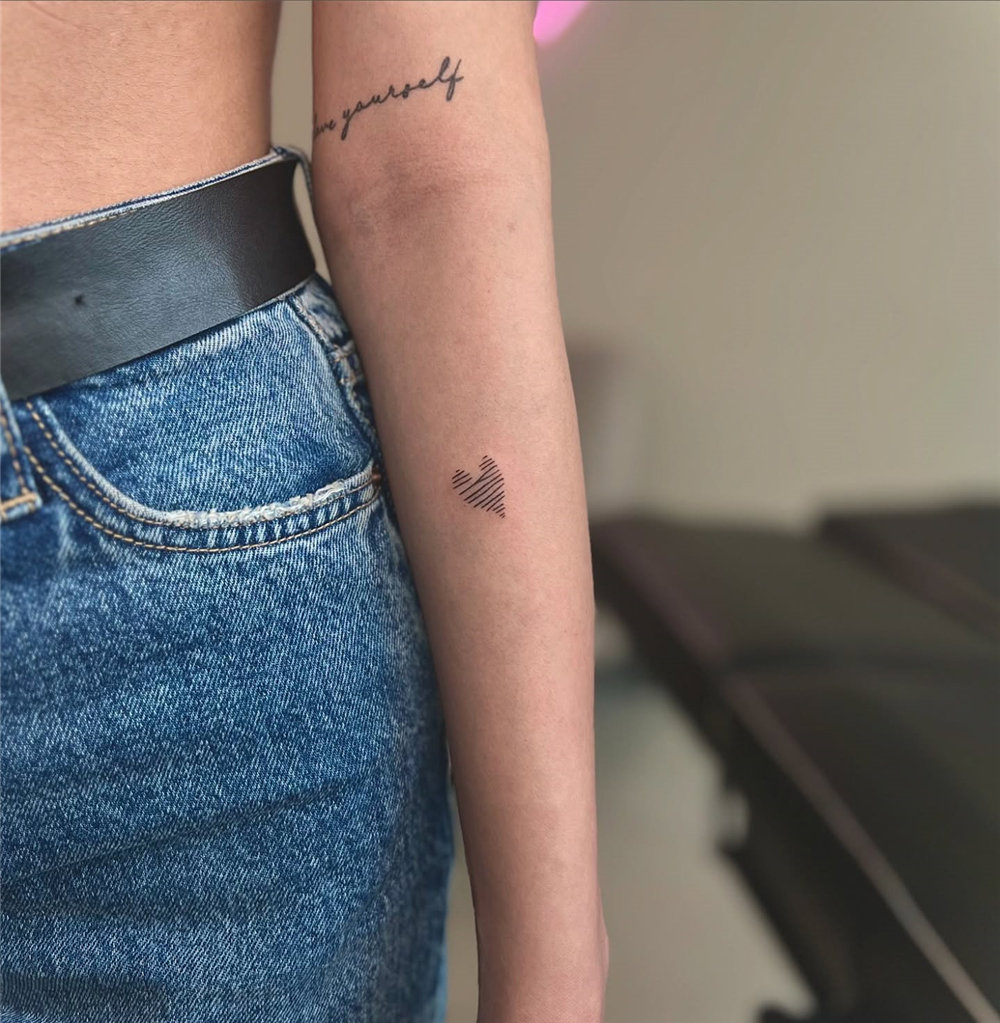 50 Fine Line Tattoo List: The Best of Minimalist Ink