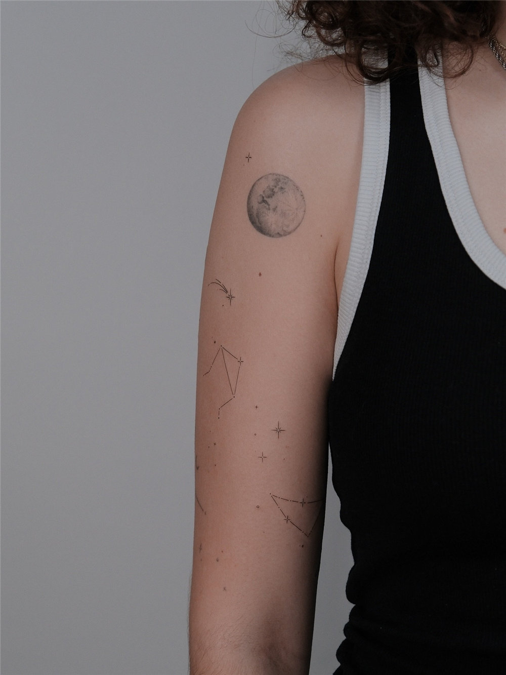 50 Fine Line Tattoo List: The Best of Minimalist Ink