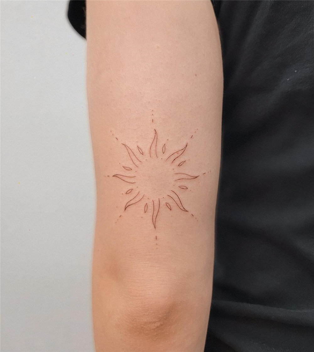 50 Fine Line Tattoo List: The Best of Minimalist Ink