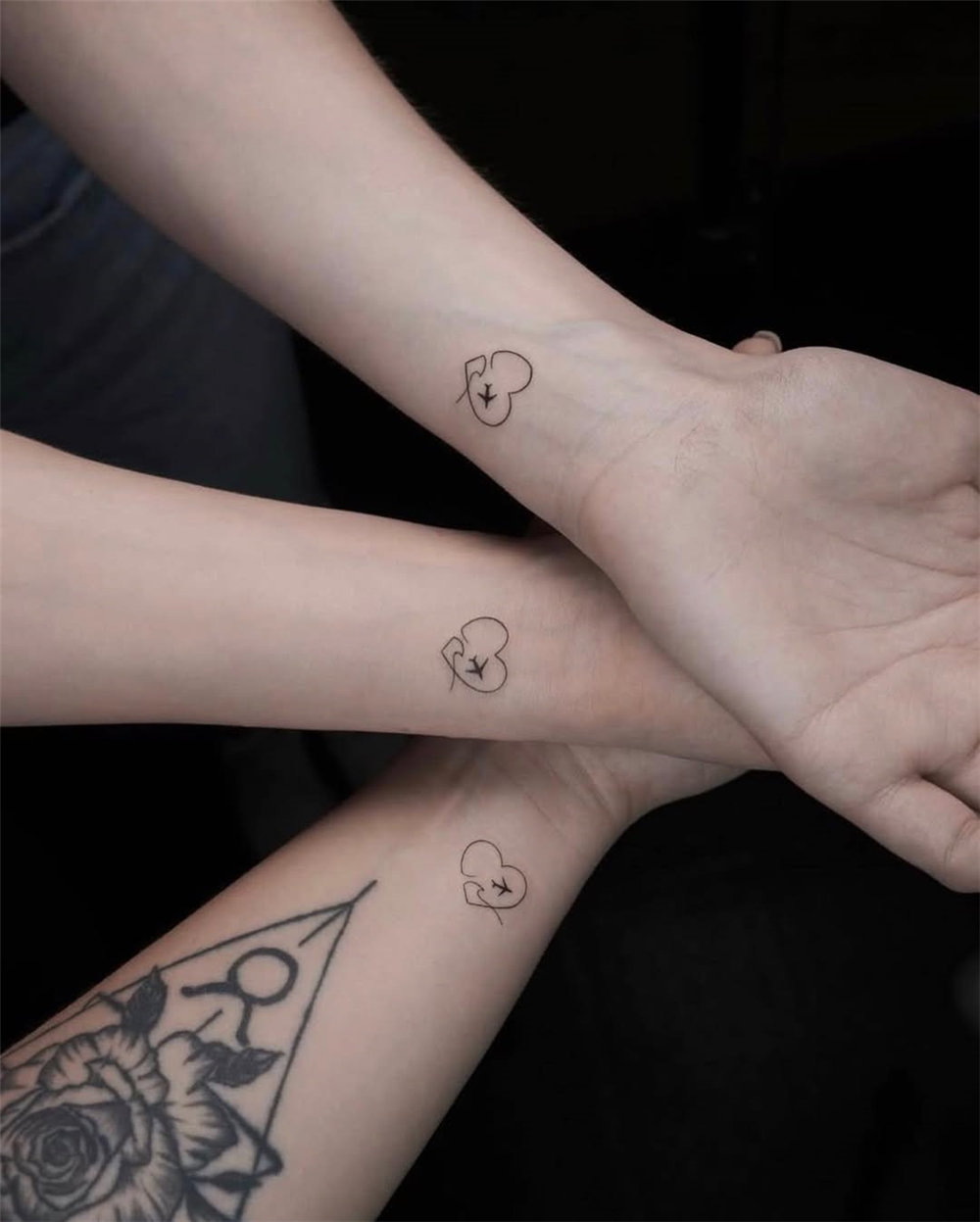 50 Fine Line Tattoo List: The Best of Minimalist Ink